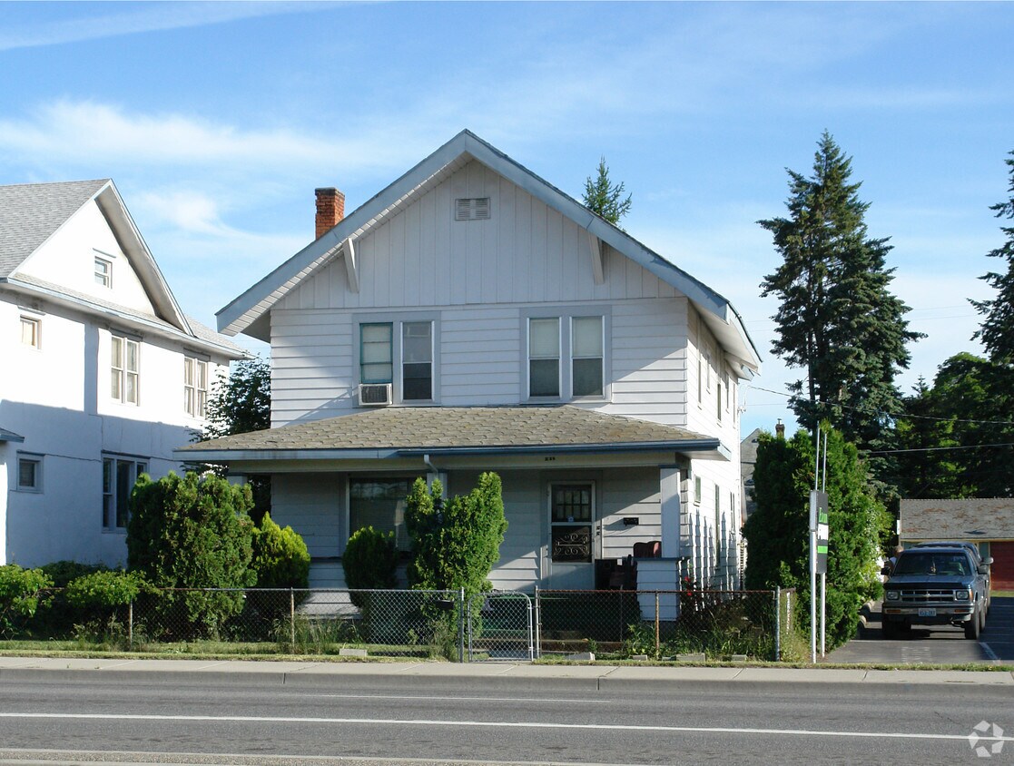 Primary Photo - 22 E Mission Ave