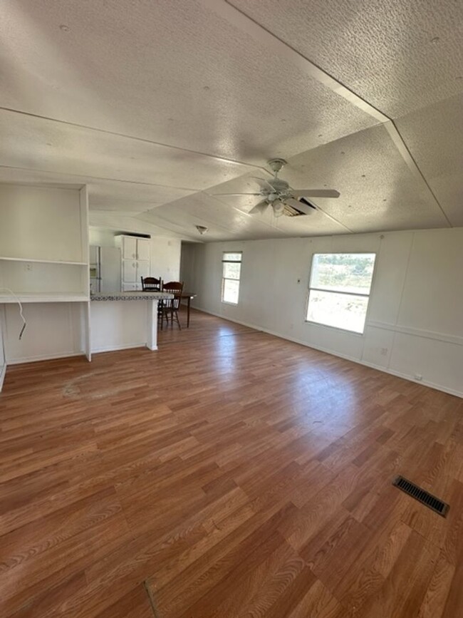 Building Photo - 3 Bedroom Trailer in Aztec Rent To Own ava...