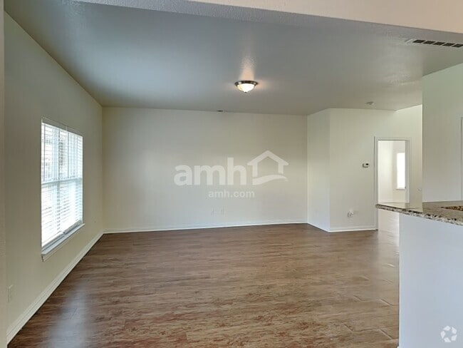 Building Photo - 1220 Arizona Dr