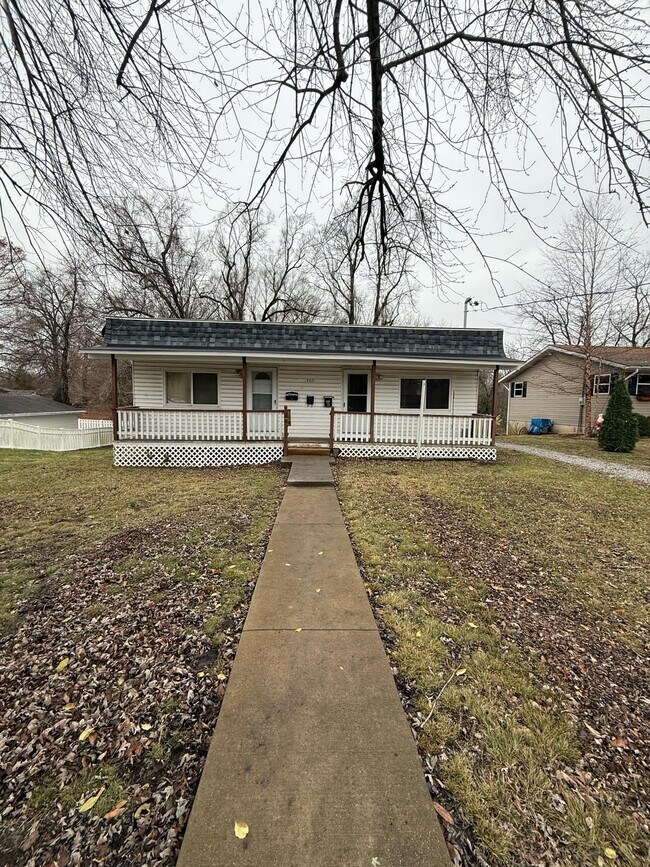 Building Photo - 707 Graham Ln