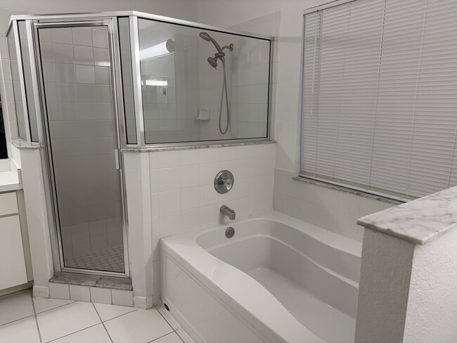 Building Photo - 30643 Tremont Dr