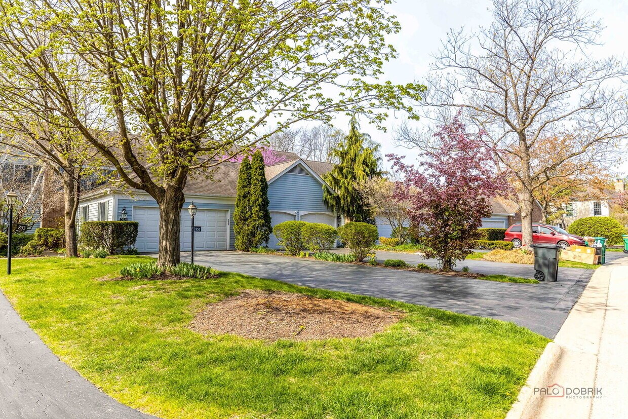 Primary Photo - 851 Sutton Ct