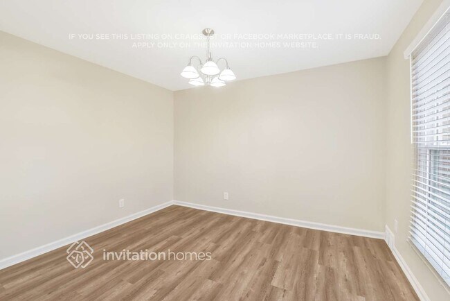 Foto del edificio - 3332 Bonneville Dr