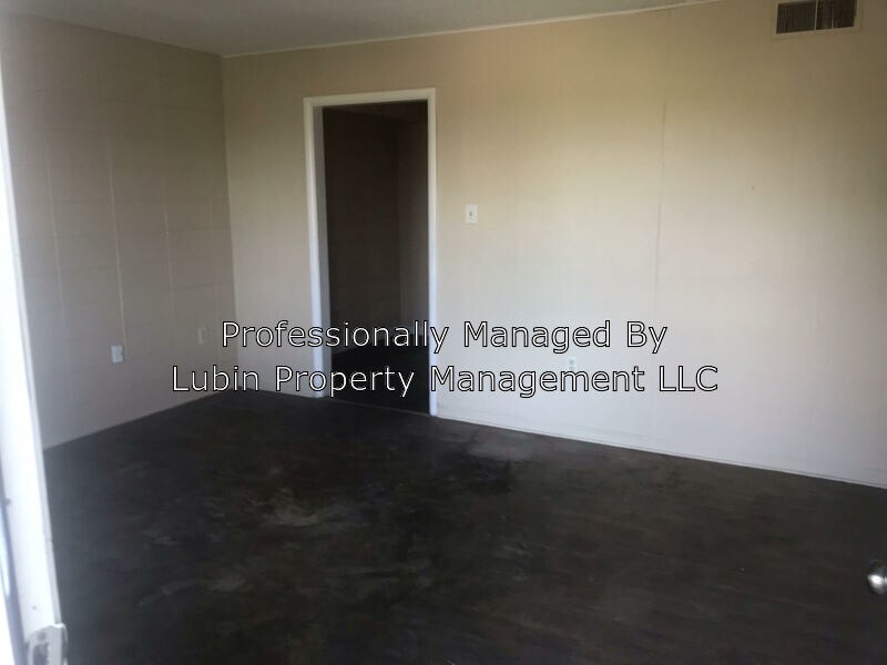 Building Photo - 2444 Ketchum Cove