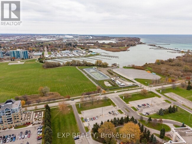 Building Photo - 43 Longshore Way