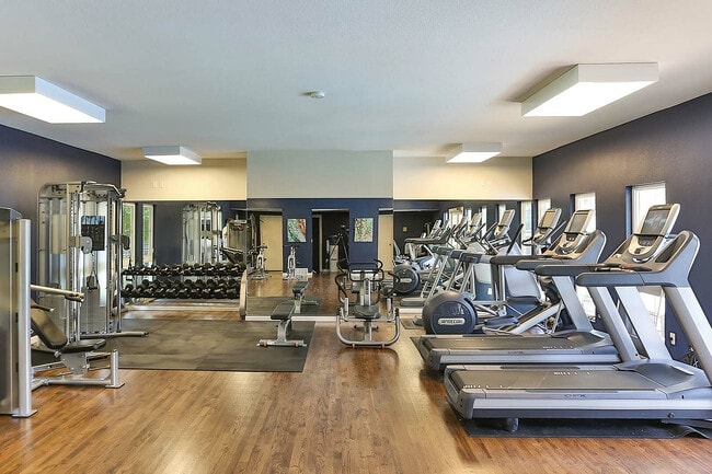State of the Art Fitness Center - Boulder Creek Apartments