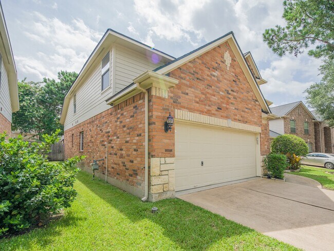 Building Photo - 6023 Conroy Pointe Ln