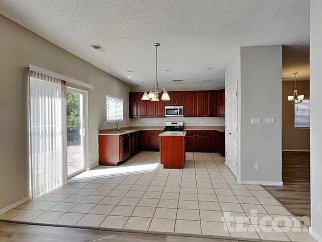 Foto del edificio - 7124 Cuchillo Rd NW