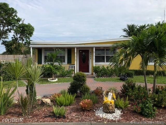 Primary Photo - 3 br, 2 bath House - 5711 SW 41st St # 1