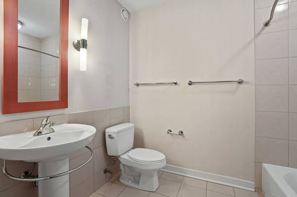 Building Photo - 1287 S Michigan Ave