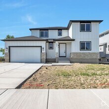 Building Photo - 1371 W 950 S