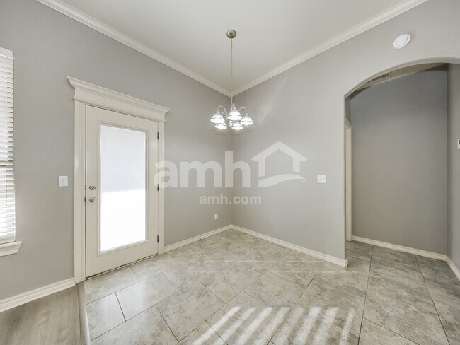 Foto del edificio - 416 E Charlotte Terrace