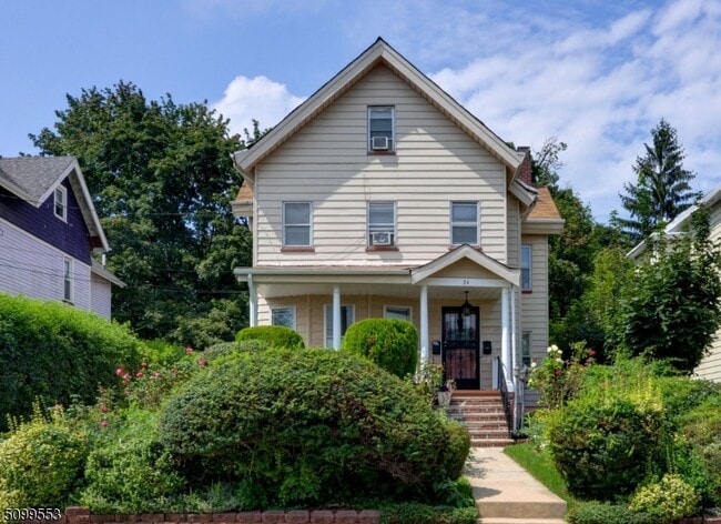 Building Photo - 24 N Willow St