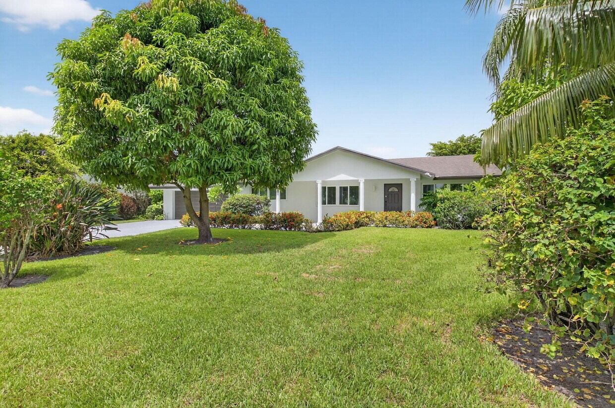 Foto principal - 4599 Brady Blvd