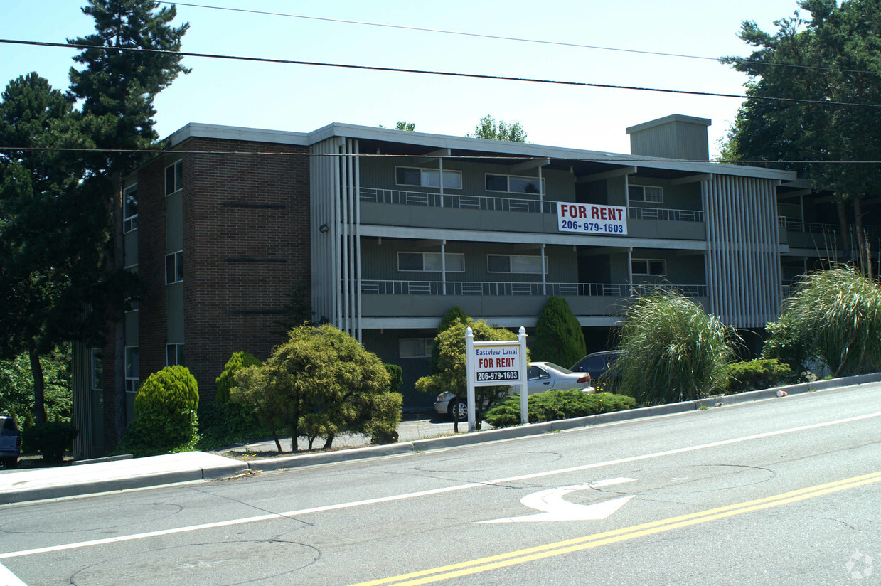 Primary Photo - Eastview Apartments