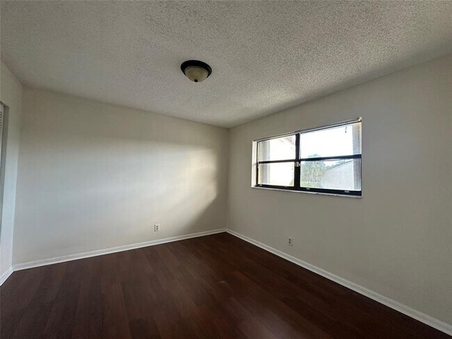 Foto del edificio - 22415 SW 61st Way