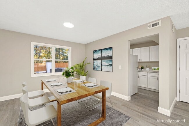 Building Photo - Bright 3-Bedroom, 1-Bath Apartment in Sumter, SC – Pinedale Apartments