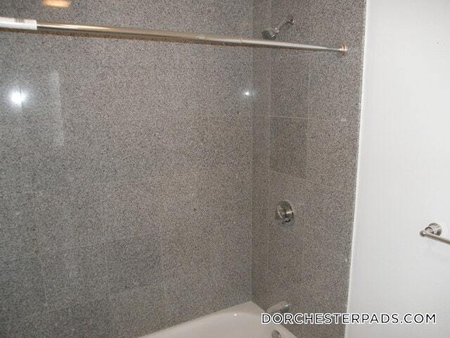 Building Photo - 62 Fayston St