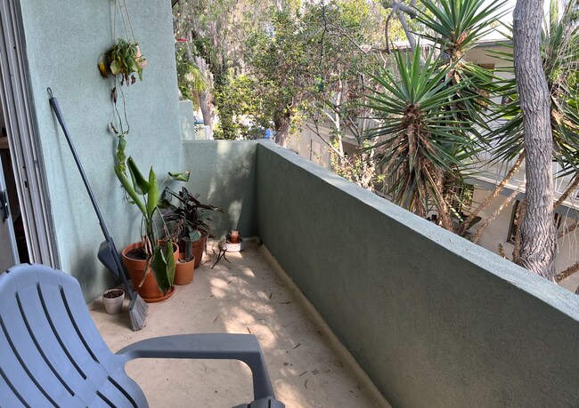 Foto del edificio - 3639 Vinton Ave