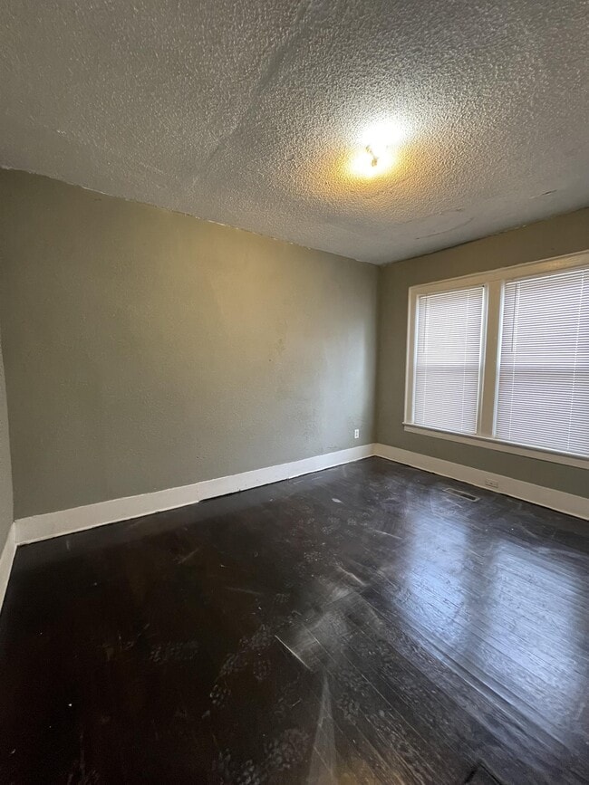 Building Photo - 1509 Old Ringgold Rd