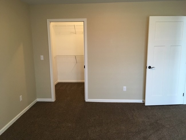 Building Photo - CopperLeaf Erie