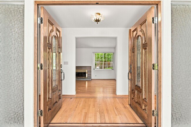 Foto del edificio - Single-Story Charm Near Parks, Trails and Top-Rated Schools!