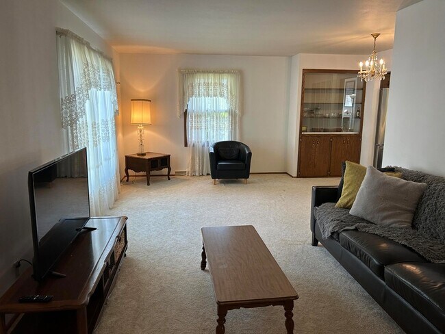 Foto del edificio - 5646 S 45th St