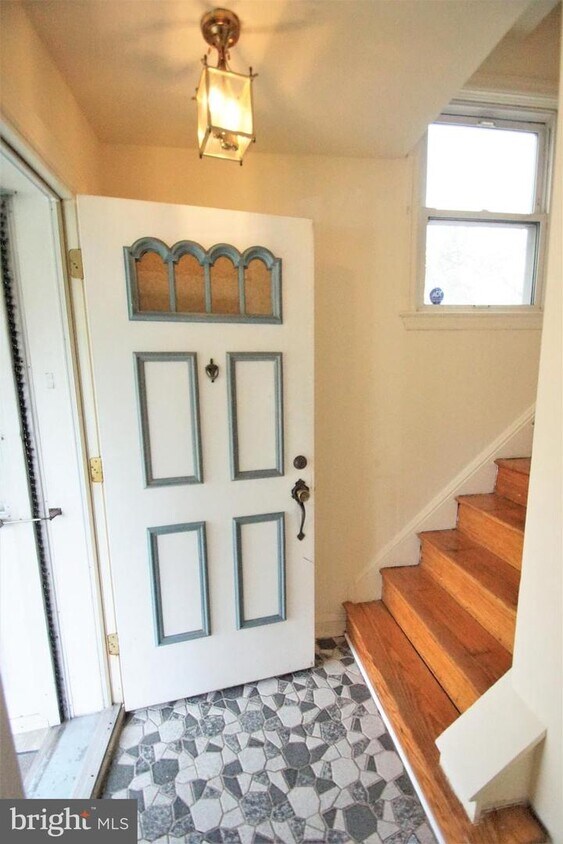 Foto principal - 2919 Clearview Ave