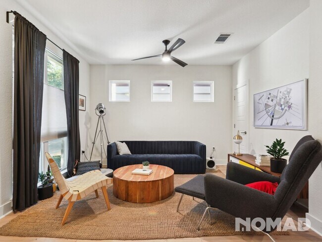 Foto del edificio - 2917 Bond Dr