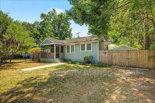 Foto del edificio - 2149 Vermont Ave