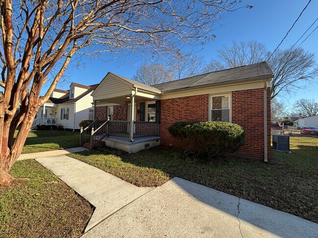 Foto del edificio - 321 Jefferson Ave