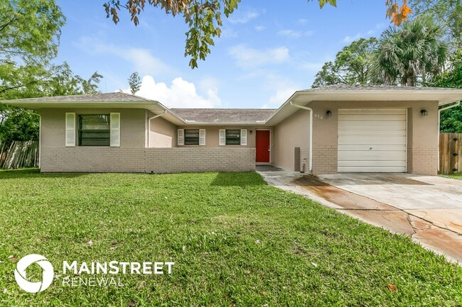 Building Photo - 856 Wakaw Ln SW