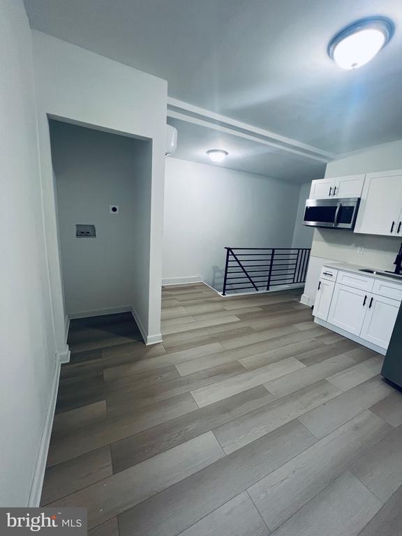 Foto del edificio - 133 S 61st St
