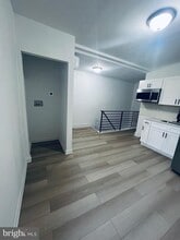 Building Photo - 133 S 61st St