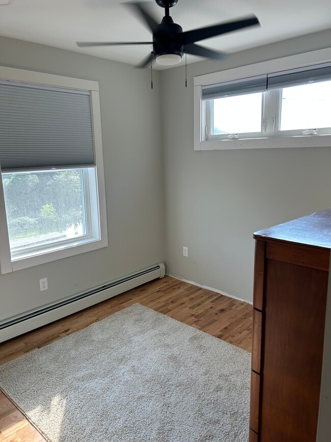 Bedroom 3 - 91 Mount Vernon Ave