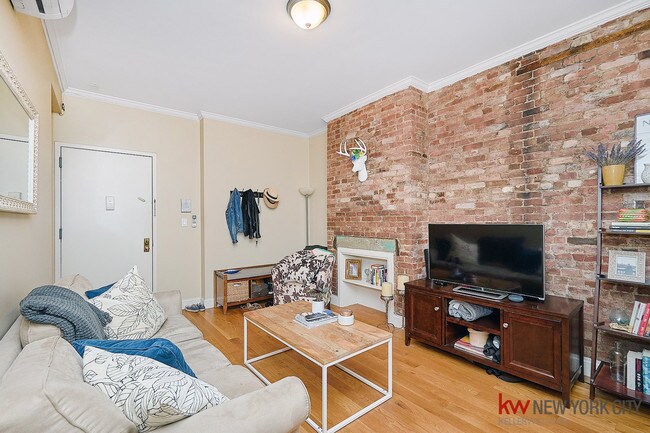 Building Photo - 167 Avenue A