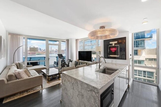 Building Photo - 1 bedroom in Brooklyn NY 11249