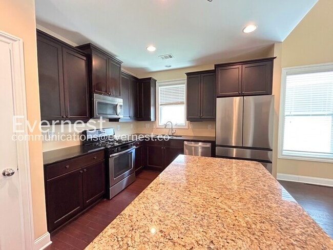 Foto del edificio - 1500 Drew Dr