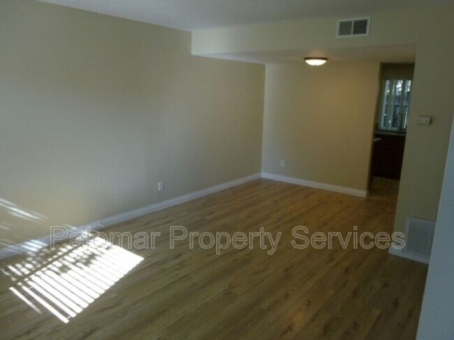 Building Photo - 2522 White Oak Pl