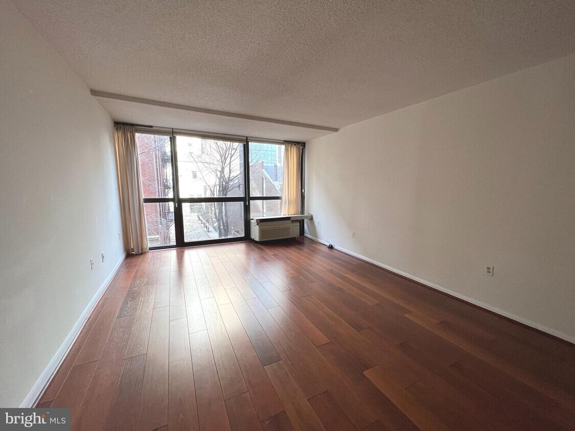 Foto del edificio - 233 S 6th St
