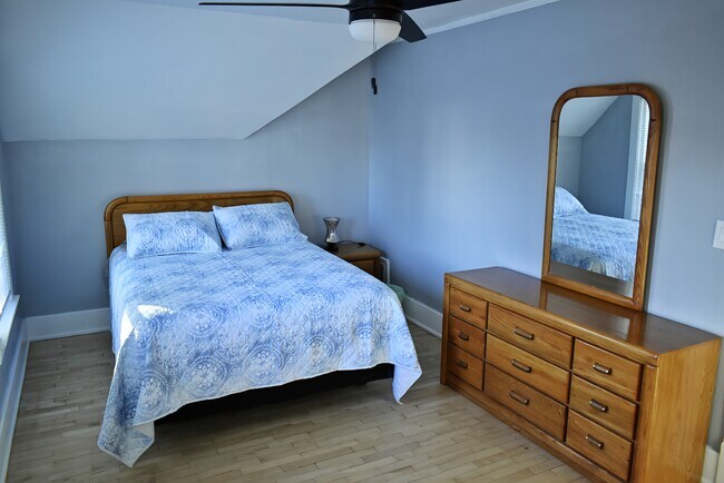 Foto del edificio - 838 E Washington St