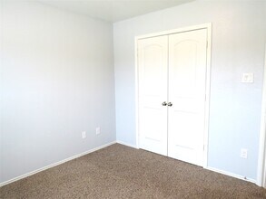 Building Photo - 9506 Paloma Creek Dr