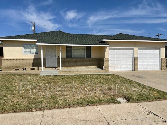 Foto del edificio - 588 Mulberry Cir