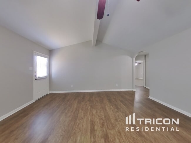 Building Photo - 2417 Regatta Ln
