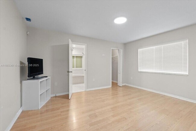 Foto del edificio - 15327 SW 179th Terrace