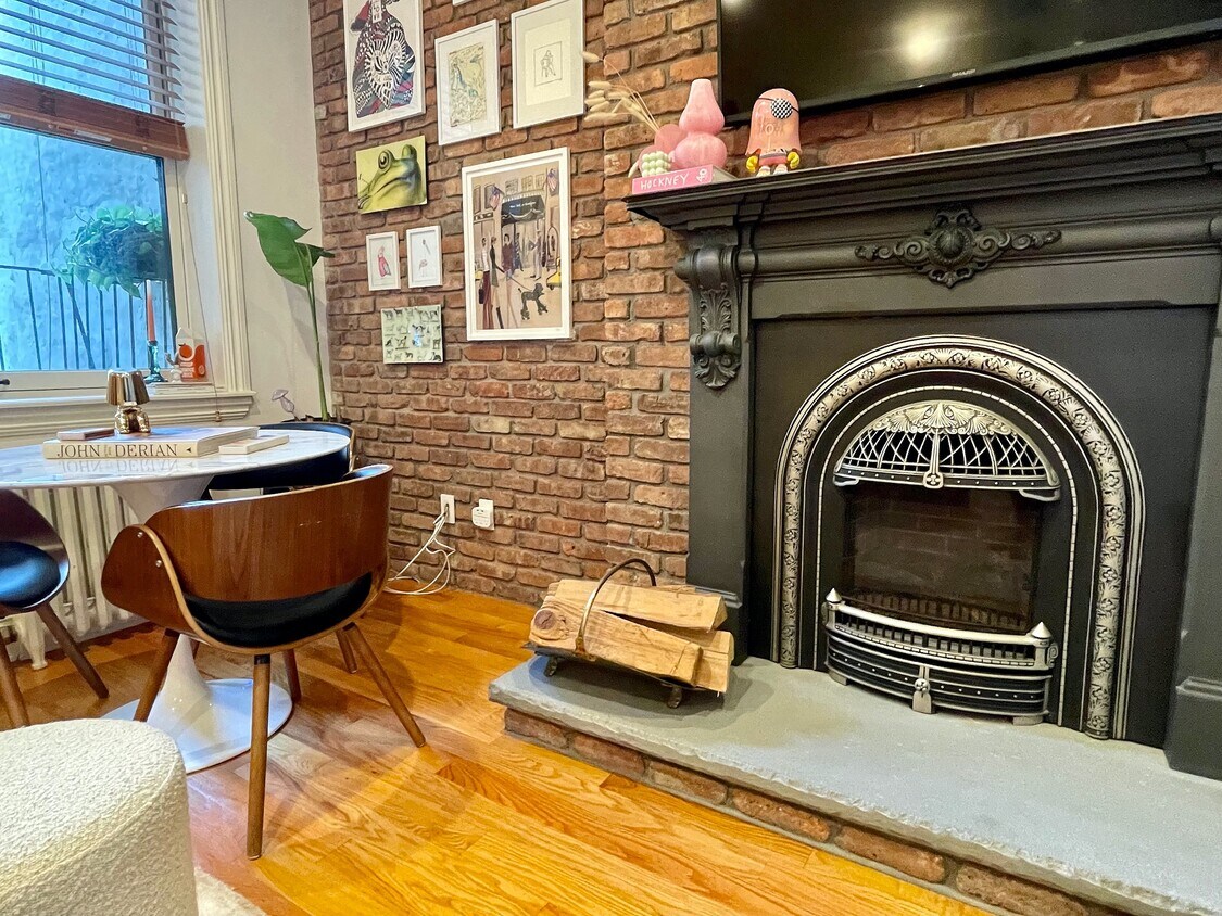 Primary Photo - 81 EAST 7 STREET