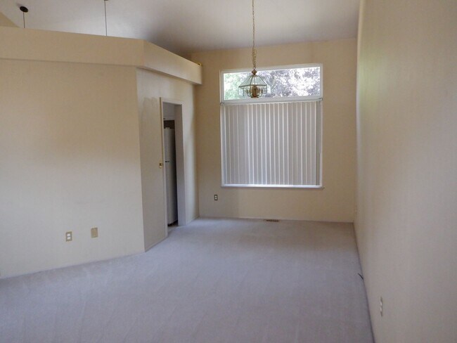 Foto del edificio - 5610 Mt Baker St SE