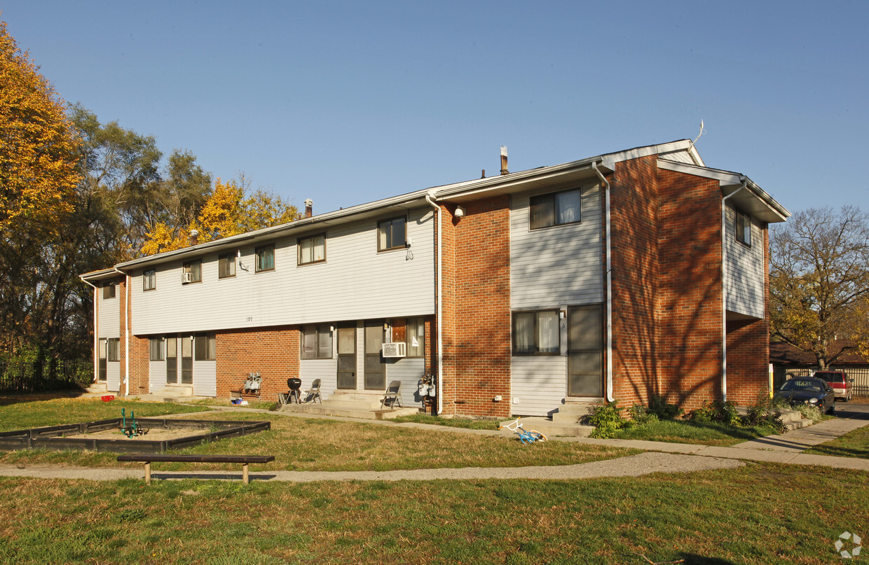 Foto principal - Hollow Creek Apts