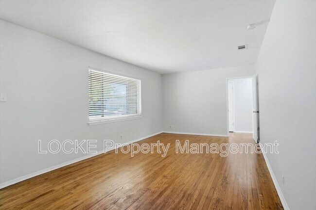 Foto del edificio - 1004 Usher St