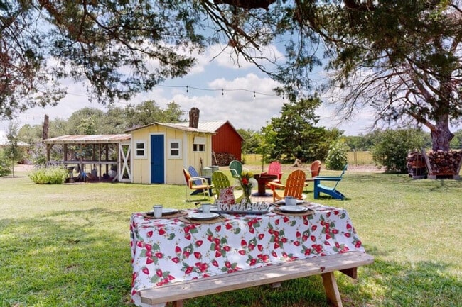 Foto del edificio - 5291 Dymple Ln